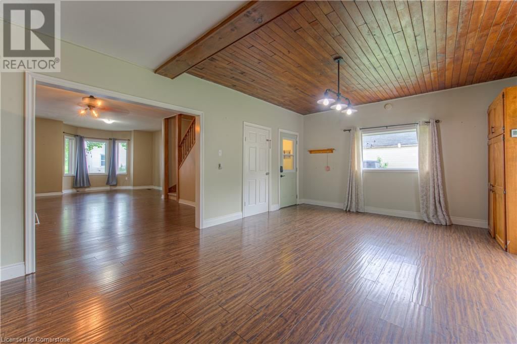 33 MCGIVERN STREET Image 13