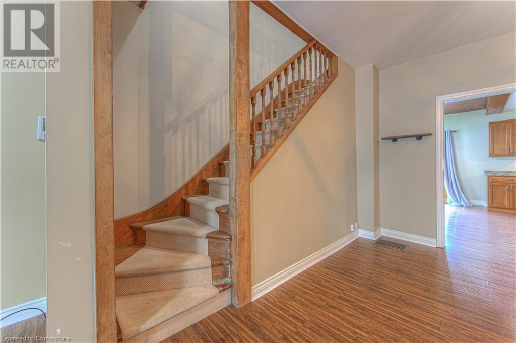 33 MCGIVERN STREET Image 21