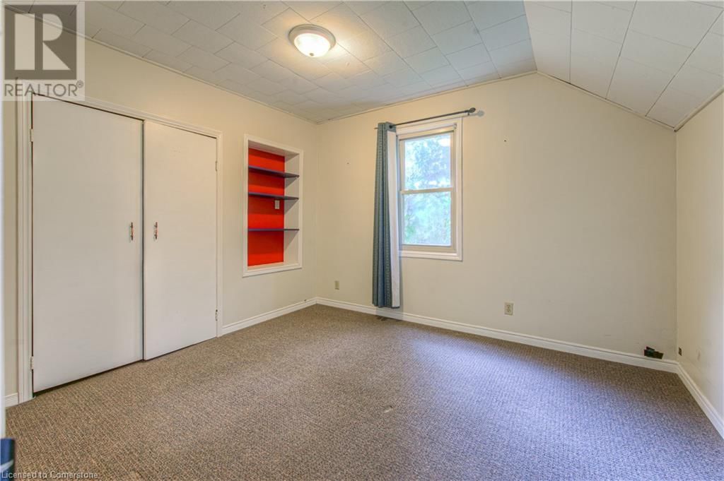 33 MCGIVERN STREET Image 25