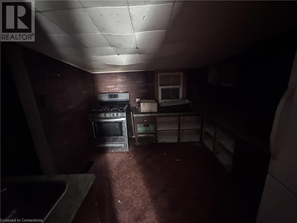 508 MAIN STREET EAST Image 11