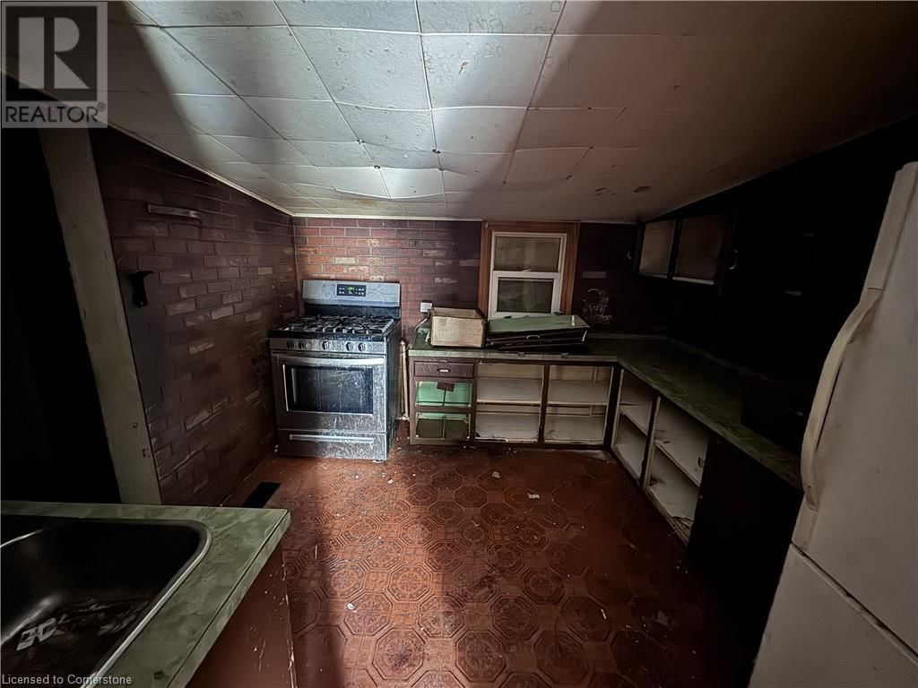 508 MAIN STREET EAST Image 12
