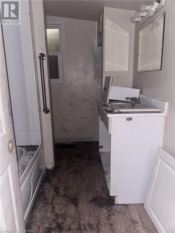 508 MAIN STREET EAST Image 16