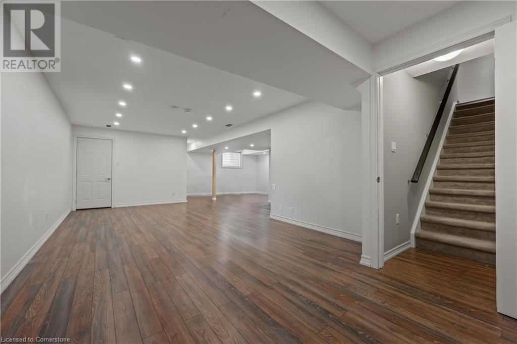 32 WESTMINISTER CRESCENT Image 34