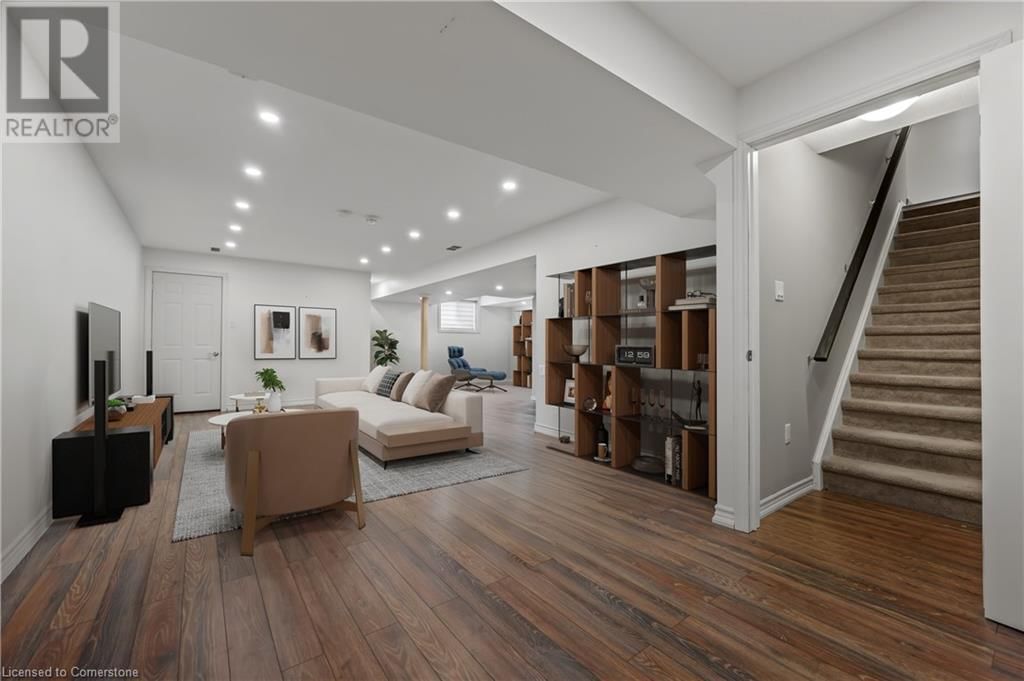 32 WESTMINISTER CRESCENT Image 35