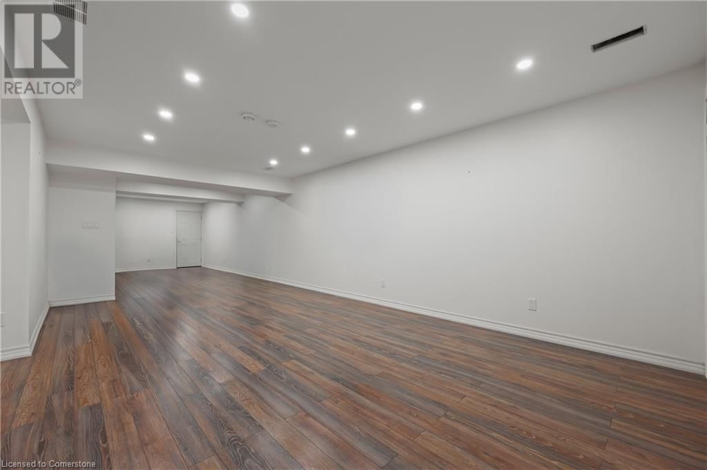 32 WESTMINISTER CRESCENT Image 40