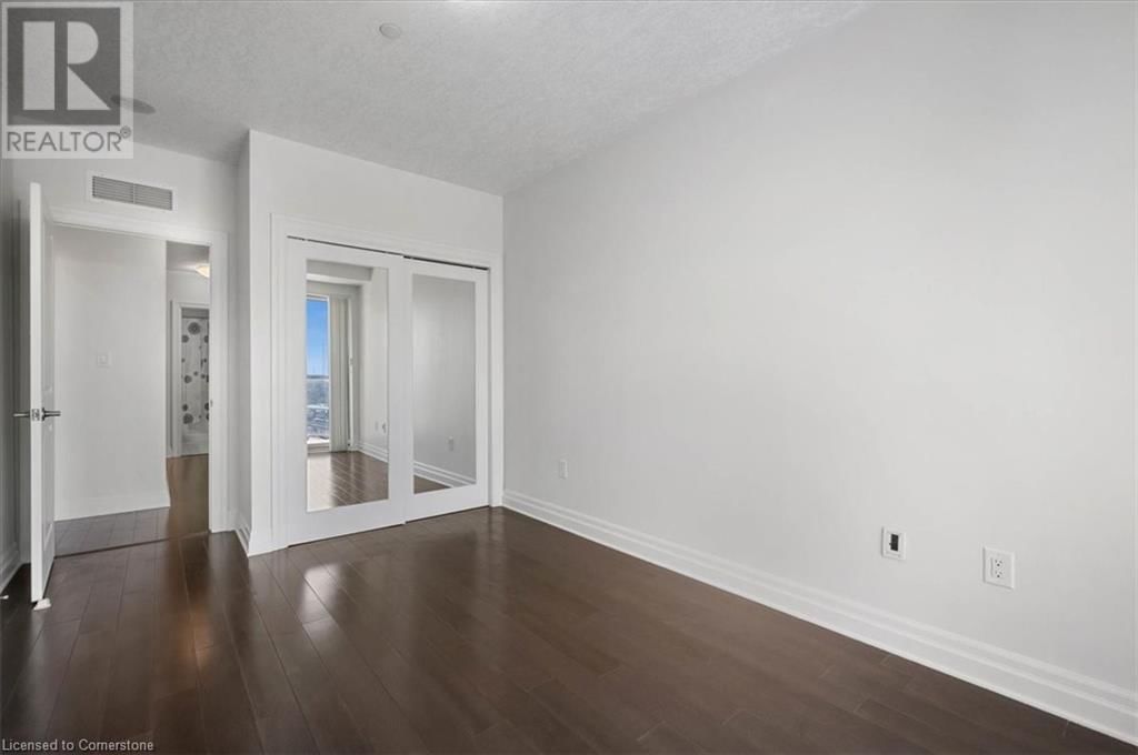 607 - 160 MACDONELL STREET Image 19