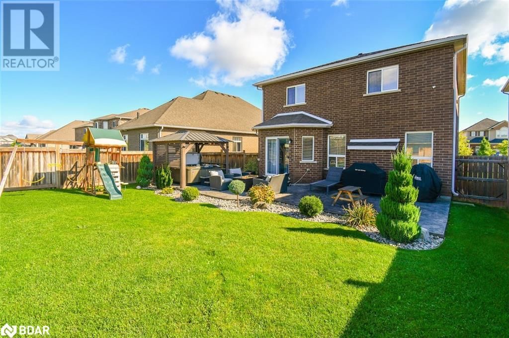 452 GREENWOOD DRIVE Image 12