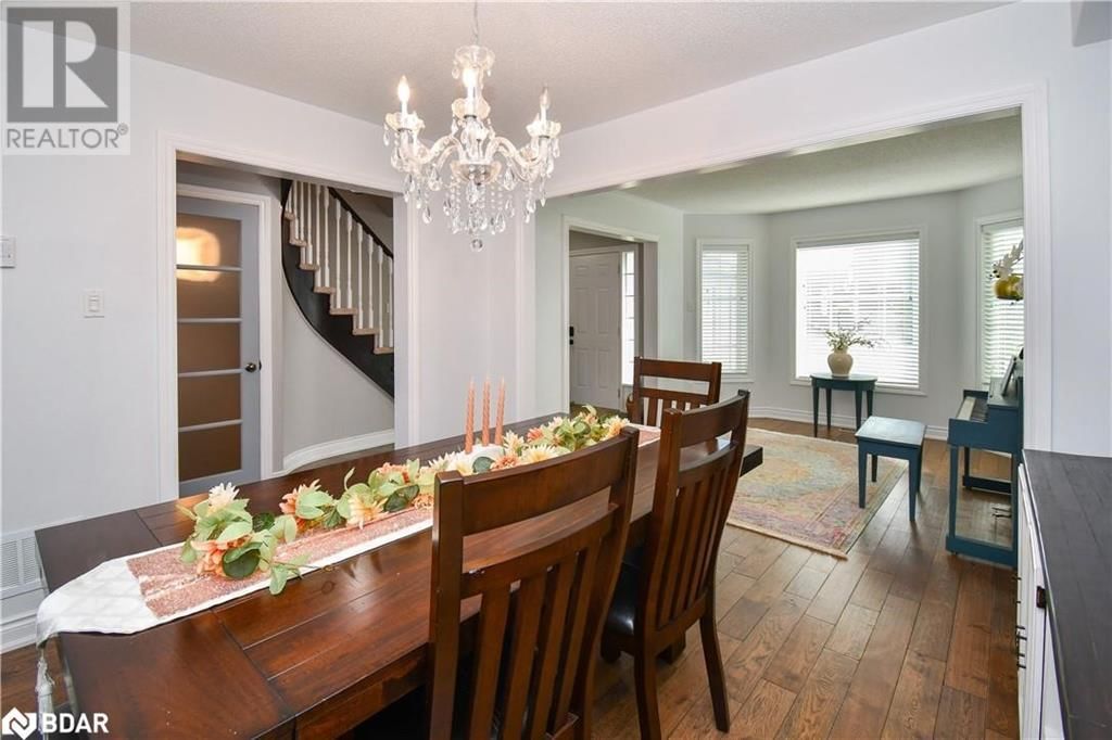 452 GREENWOOD DRIVE Image 21
