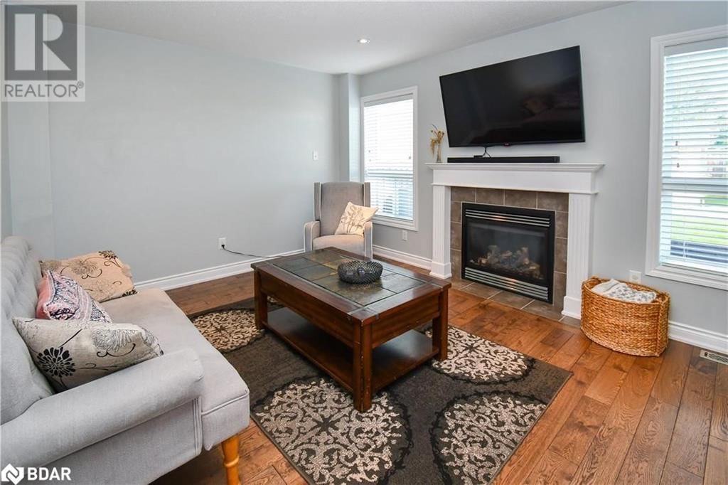 452 GREENWOOD DRIVE Image 23