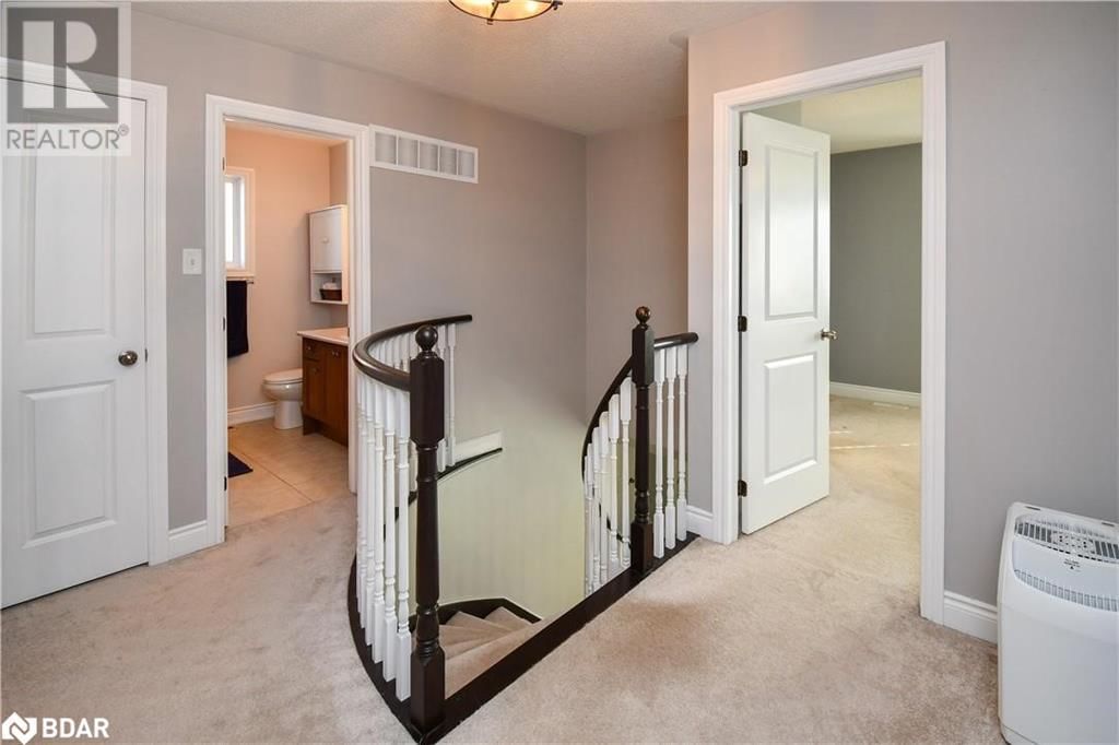 452 GREENWOOD DRIVE Image 28