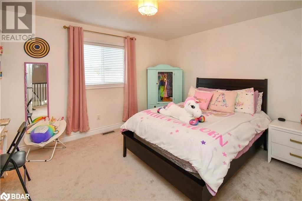 452 GREENWOOD DRIVE Image 31