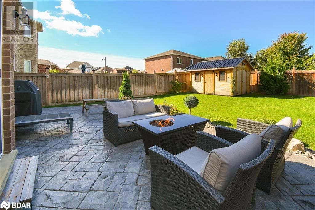 452 GREENWOOD DRIVE Image 8