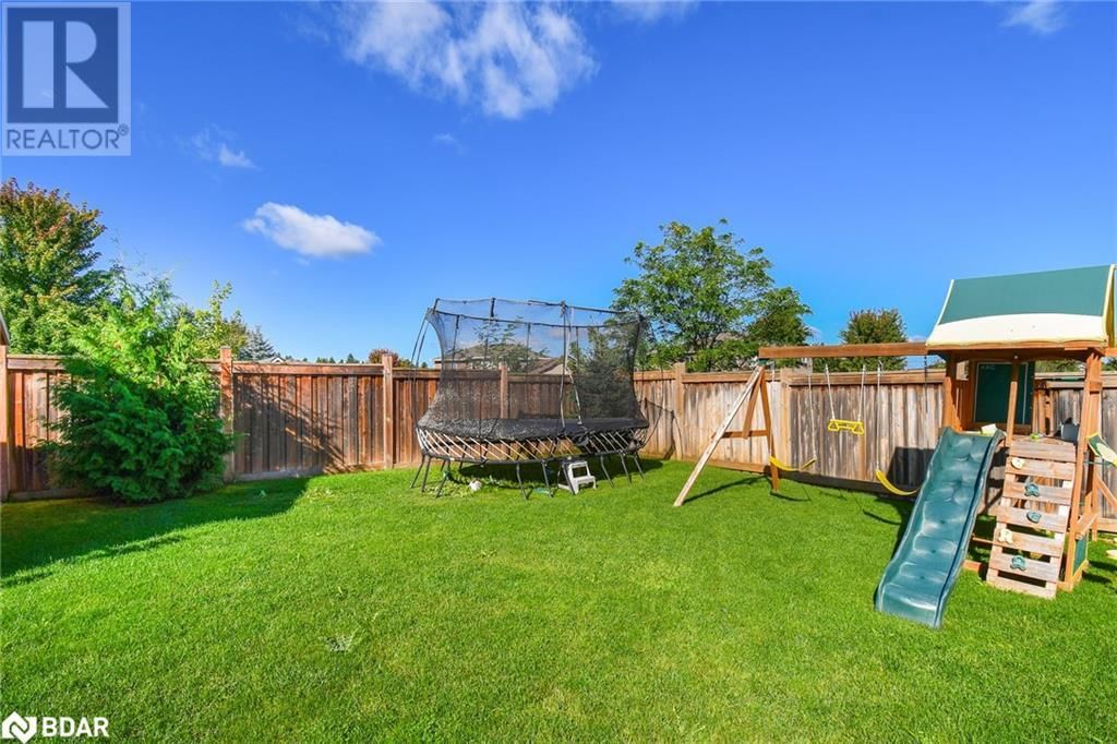 452 GREENWOOD DRIVE Image 9