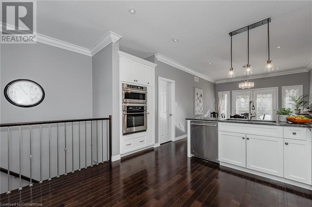 5 - 19 SIMMONDS DRIVE Image 12