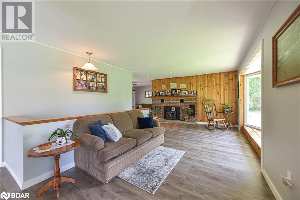 1579 WAINMAN LINE Image 23