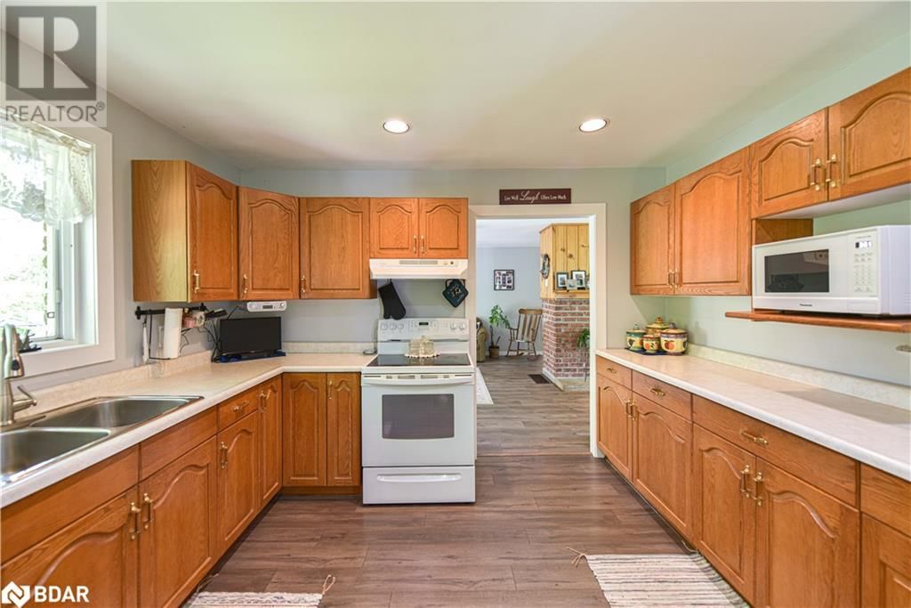 1579 WAINMAN LINE Image 28