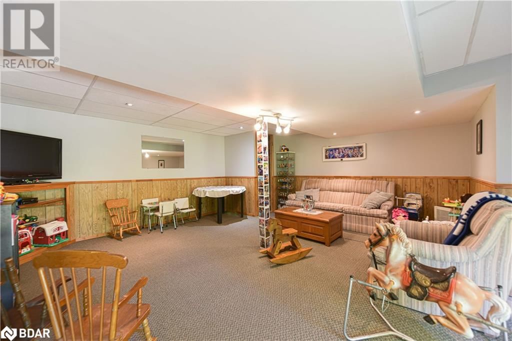 1579 WAINMAN LINE Image 31