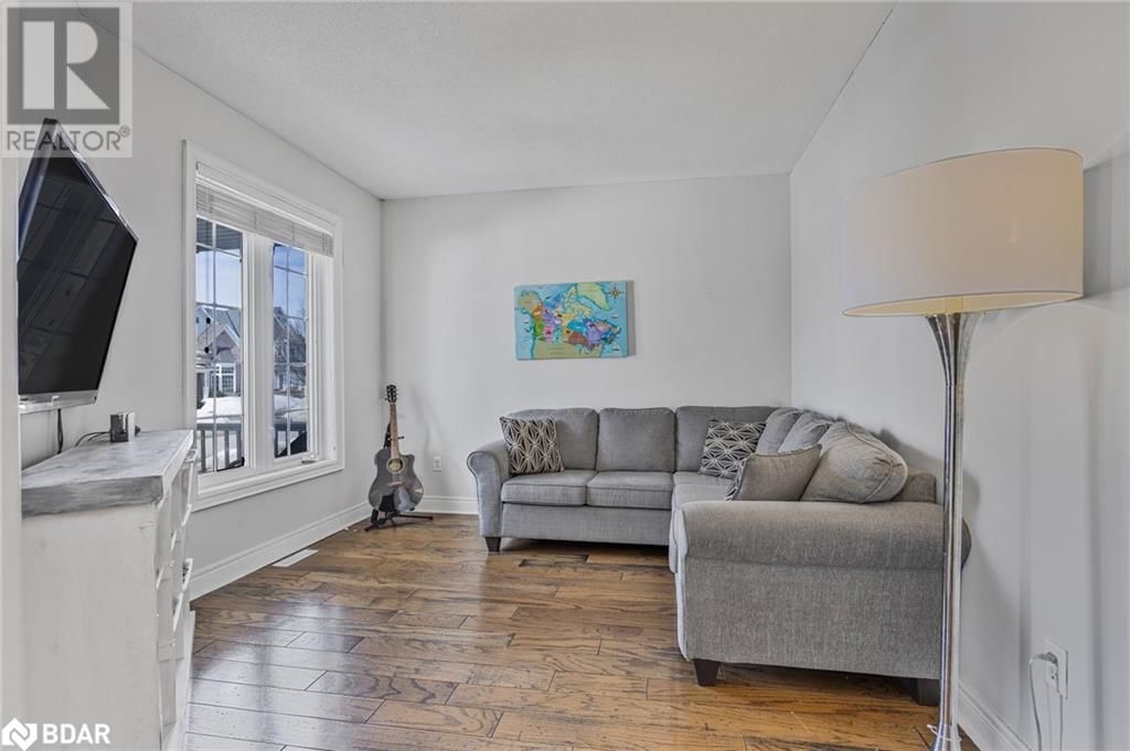 25 REGALIA WAY Image 9