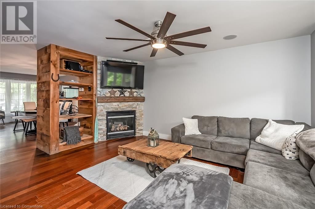 2214 KENNETH CRESCENT Image 13
