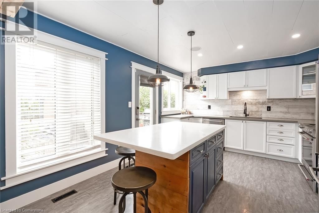 2214 KENNETH CRESCENT Image 17