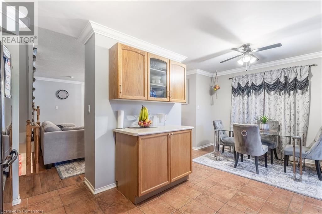 11 - 75 RYANS WAY Image 12