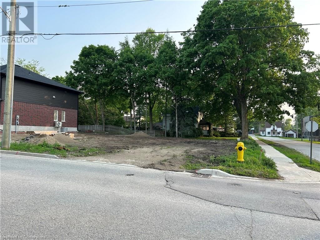 721 ELMA STREET WEST Image 1
