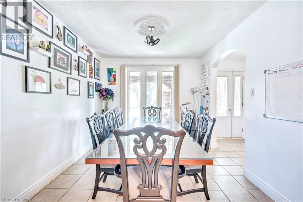 70 GOLFWOOD DRIVE Image 12