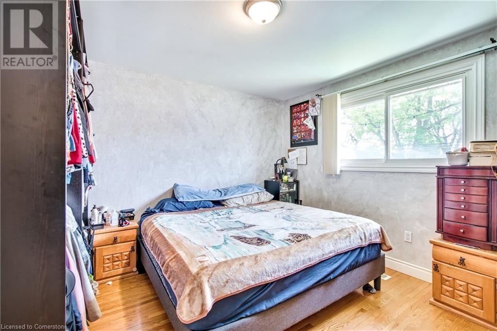 70 GOLFWOOD DRIVE Image 15