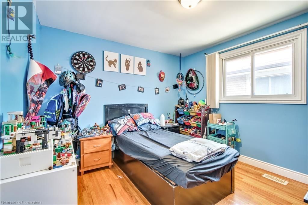 70 GOLFWOOD DRIVE Image 16