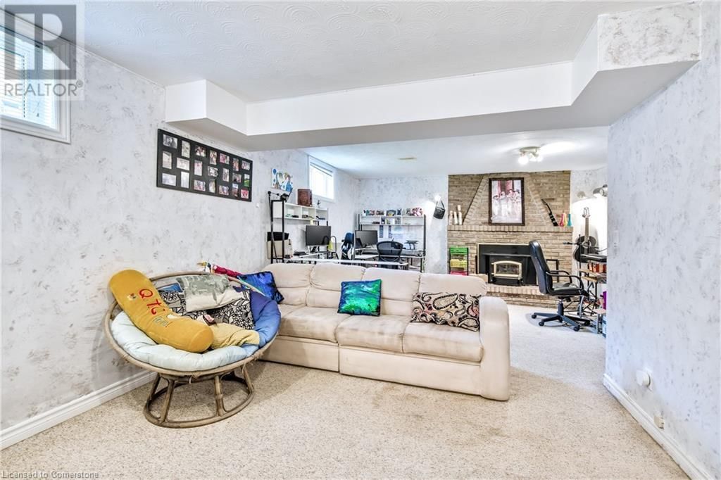 70 GOLFWOOD DRIVE Image 26