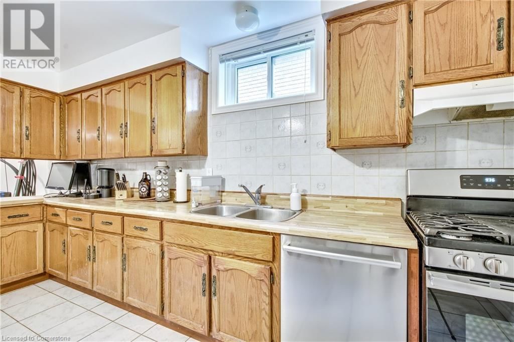 70 GOLFWOOD DRIVE Image 27