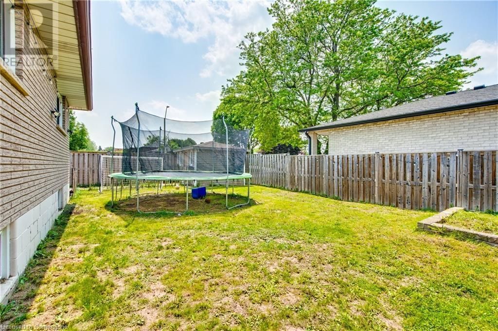 70 GOLFWOOD DRIVE Image 36