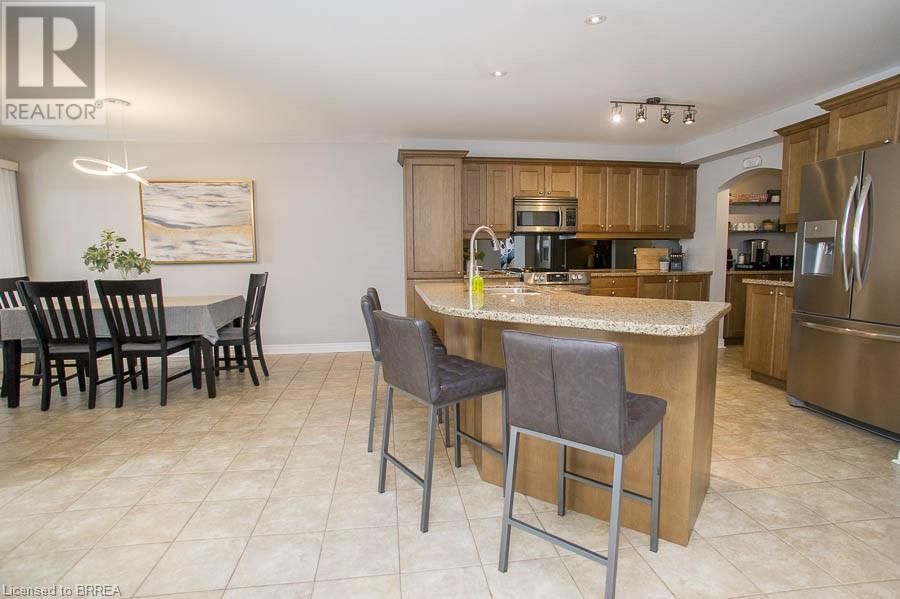 39 HUNTER WAY Image 11