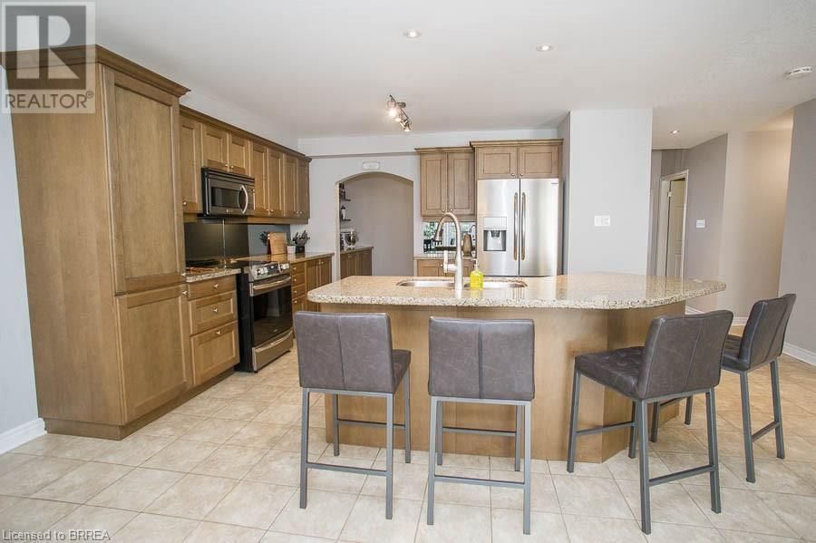 39 HUNTER WAY Image 12