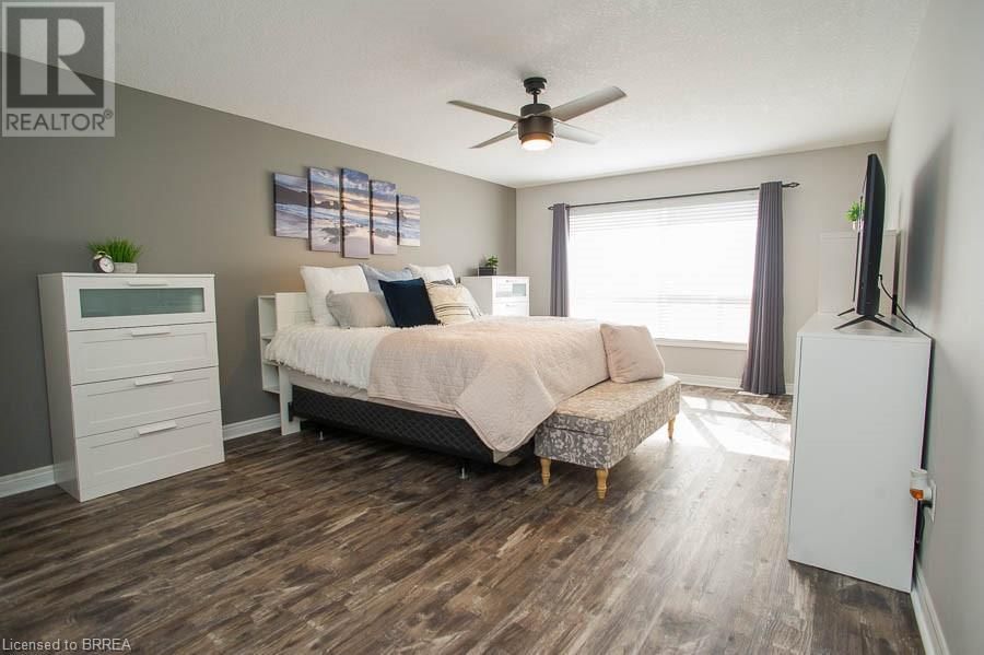 39 HUNTER WAY Image 17