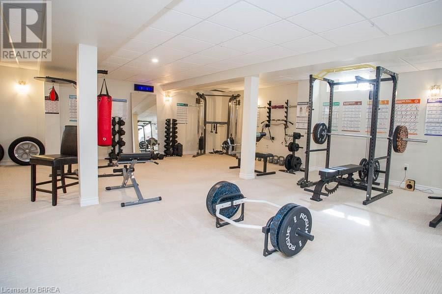 39 HUNTER WAY Image 33