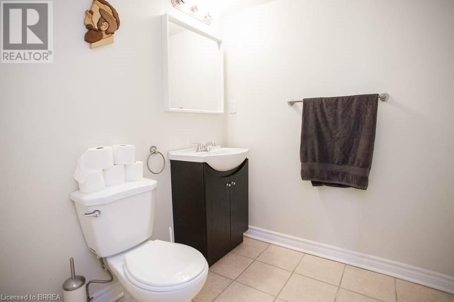 39 HUNTER WAY Image 36