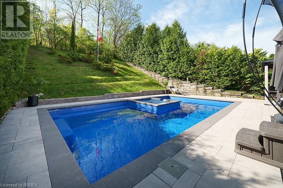 39 HUNTER WAY Image 38
