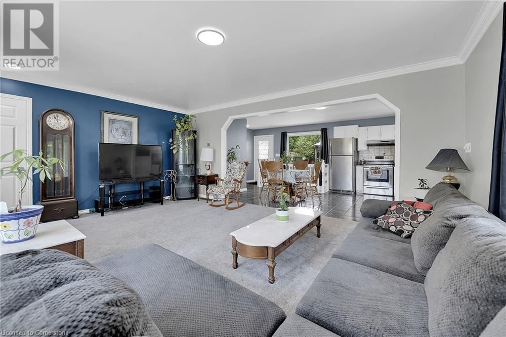 151 RAINHAM ROAD Image 12
