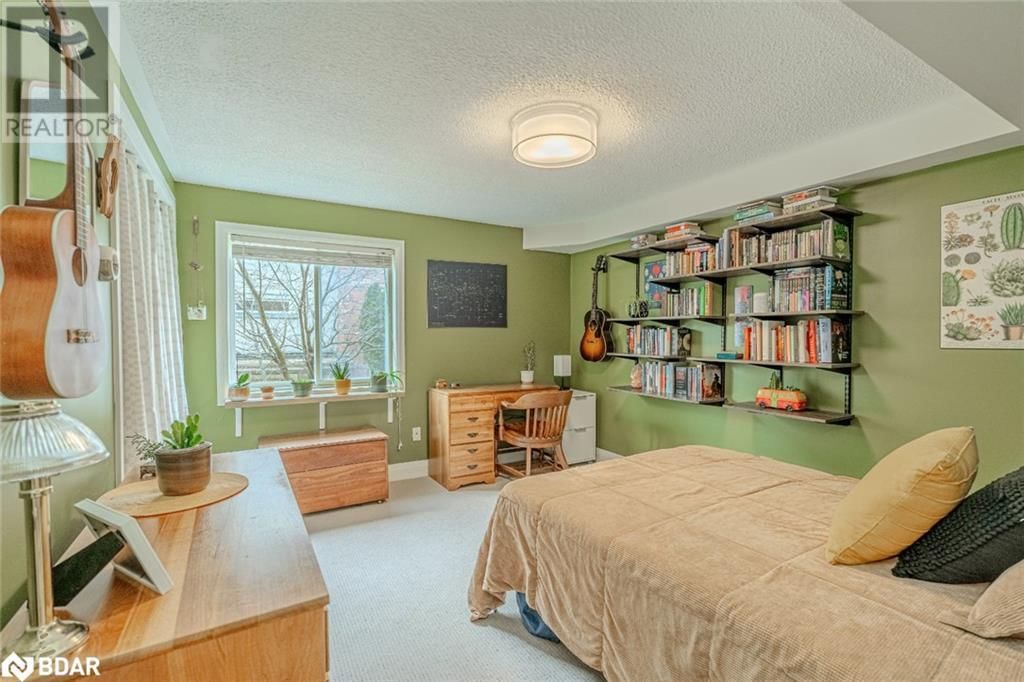 203 - 117 EDGEHILL DRIVE Image 10