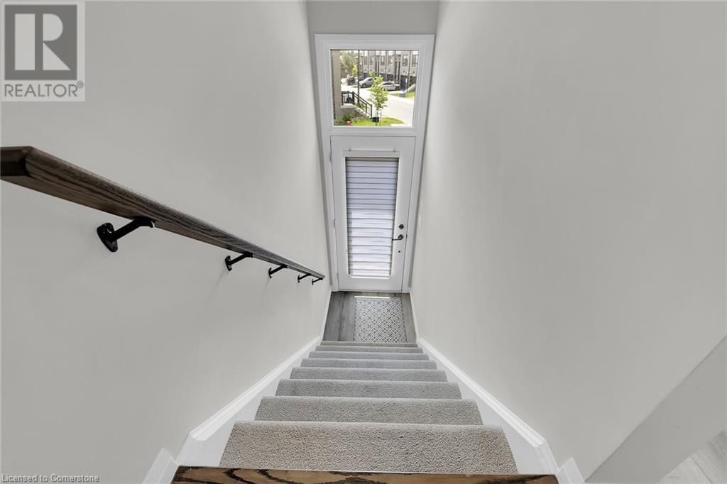 15 - 720 GREY STREET Image 3