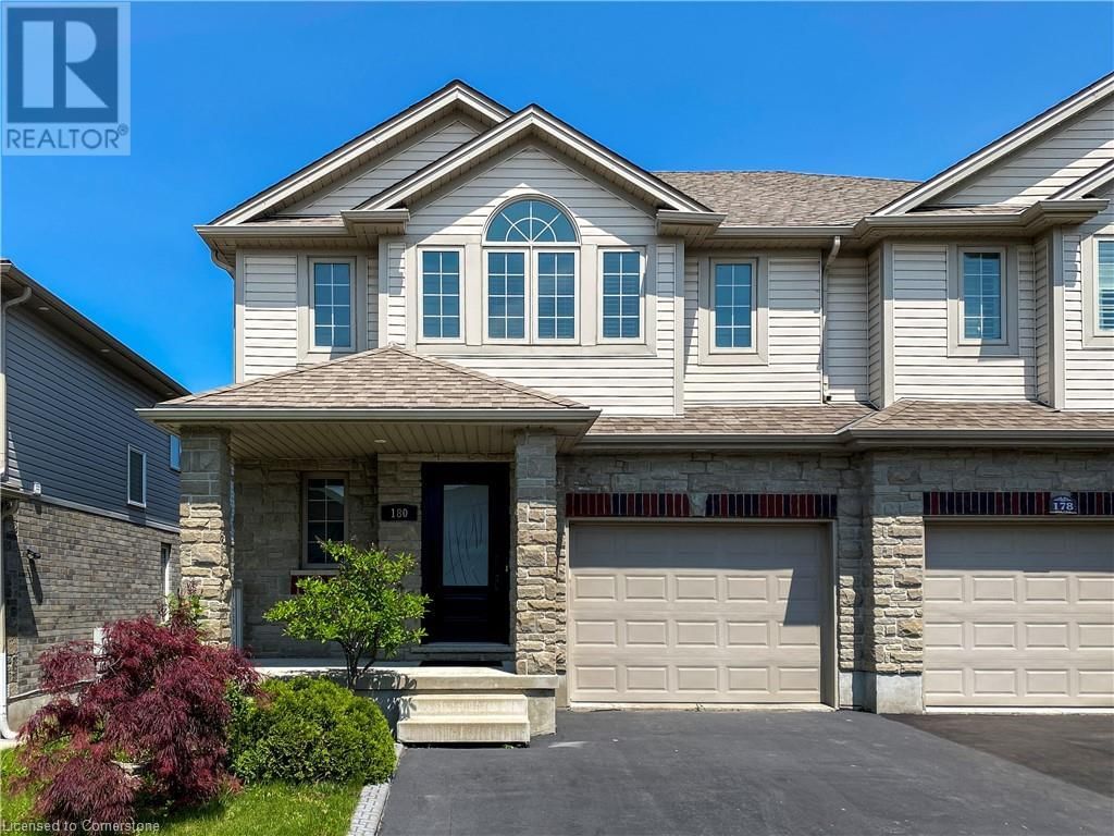 180 HUCK CRESCENT Image 1