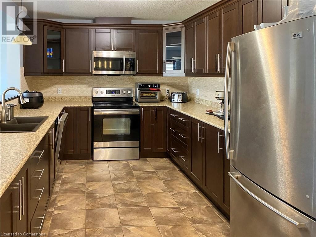 180 HUCK CRESCENT Image 3