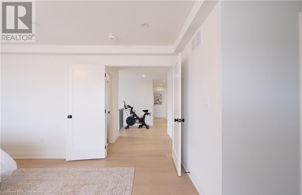 81 HOMESTEAD WAY Image 16