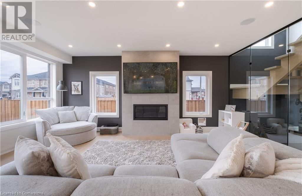 81 HOMESTEAD WAY Image 3