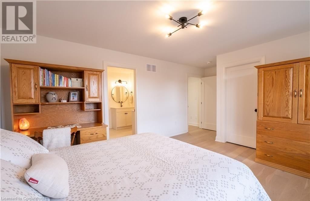 81 HOMESTEAD WAY Image 30