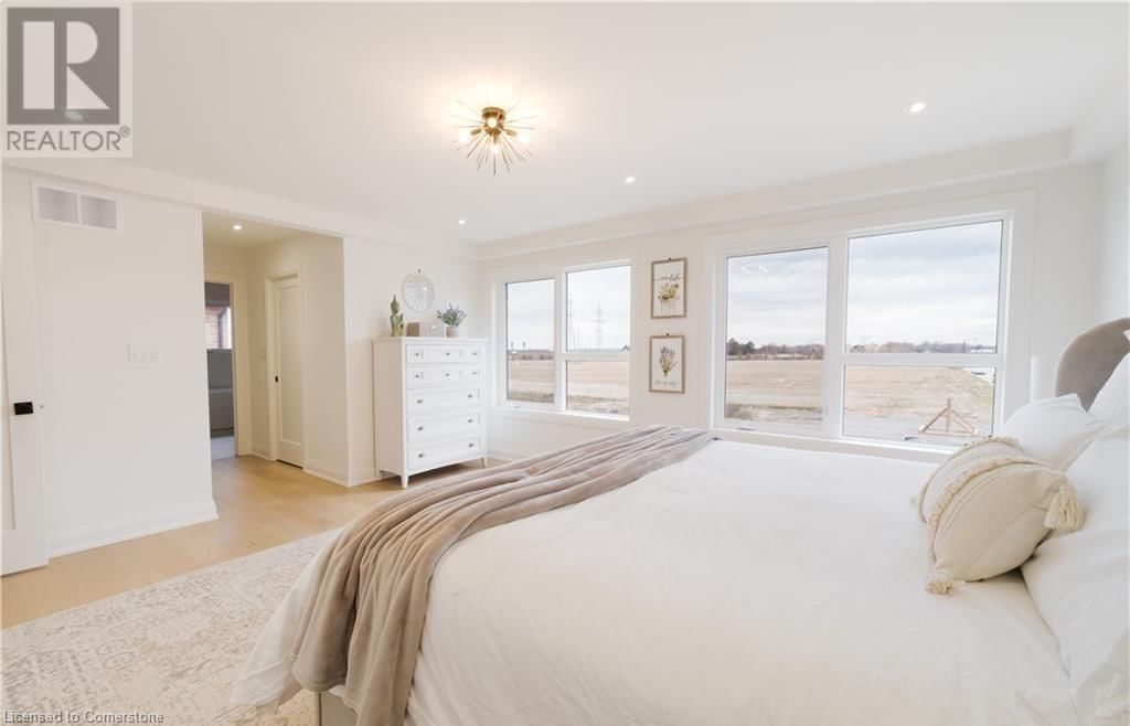 81 HOMESTEAD WAY Image 36