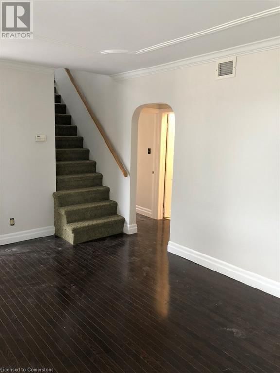 839 STIRLING AVENUE SOUTH Image 12
