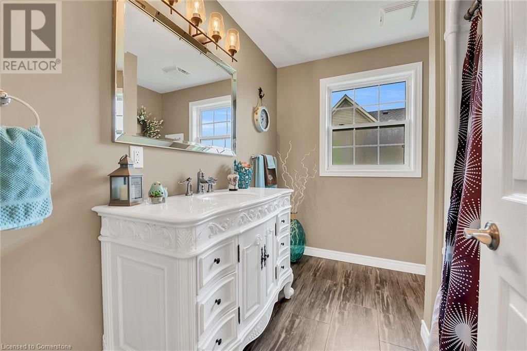 7178 RAINHAM ROAD Image 12