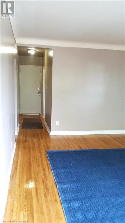 981 MOHAWK ROAD EAST Image 16